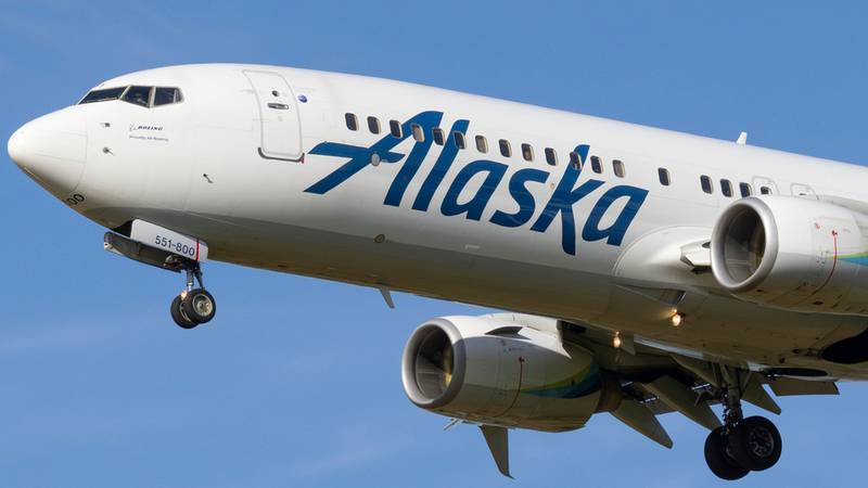 Alaska Airlines to buy Hawaiian Airlines for $1.9 billion